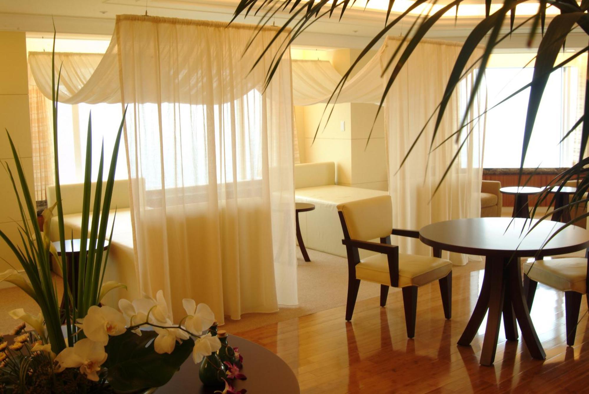 Sheraton Grande Ocean Resort Миядзаки Экстерьер фото