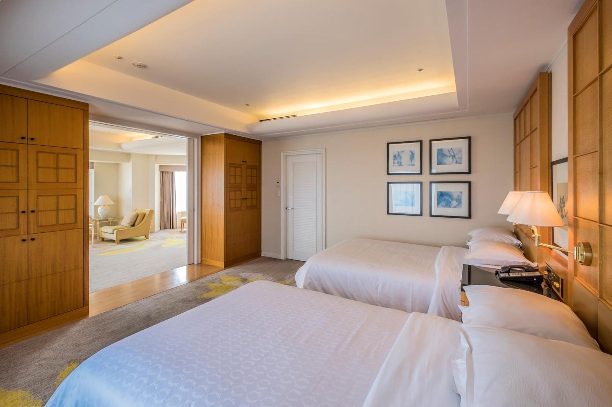 Sheraton Grande Ocean Resort Миядзаки Экстерьер фото