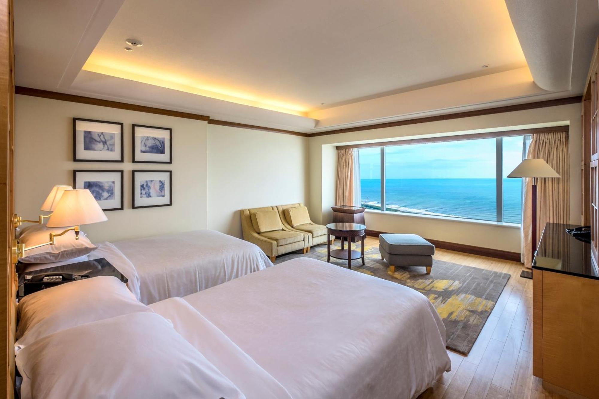 Sheraton Grande Ocean Resort Миядзаки Экстерьер фото